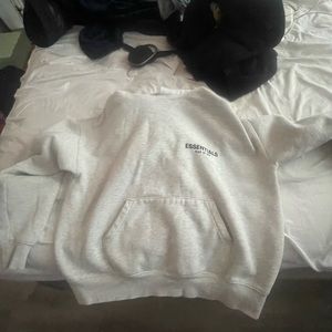 Essential hoodie